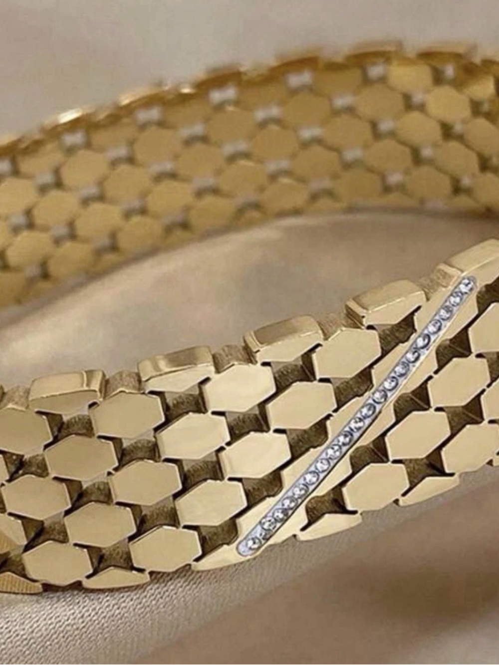 Gold Tone Linked Bracelet with Crystal Accent